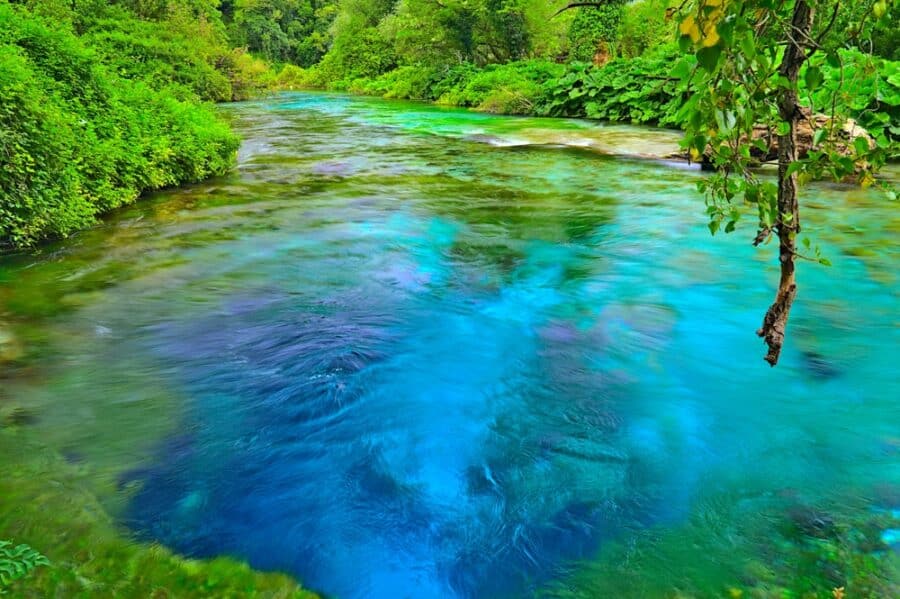 Blue Eye Albania - Syri i Kalter or Blue Eye, a natural spring